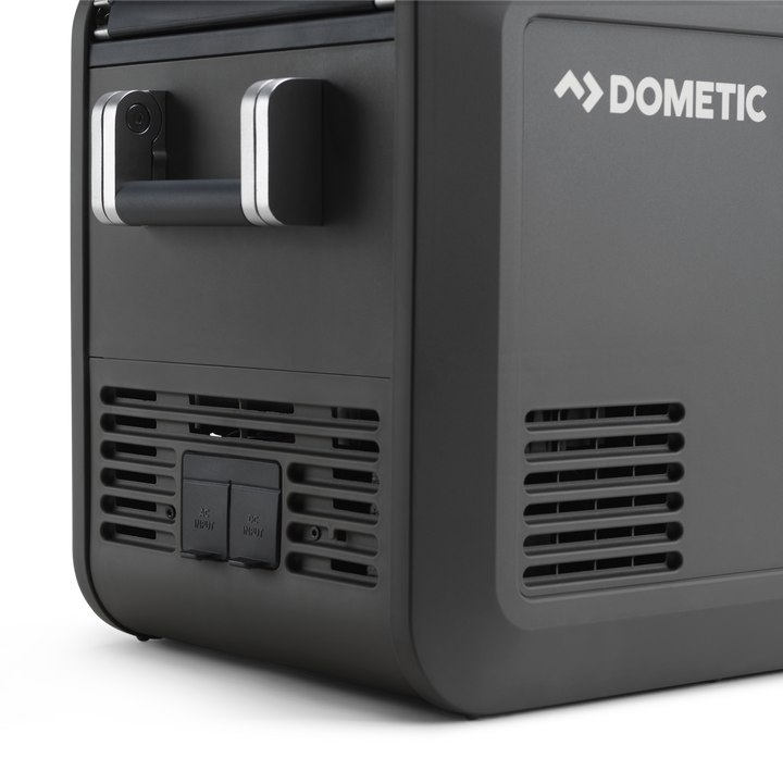 Dometic CFX5 25 lifestyle view car camping cooler
