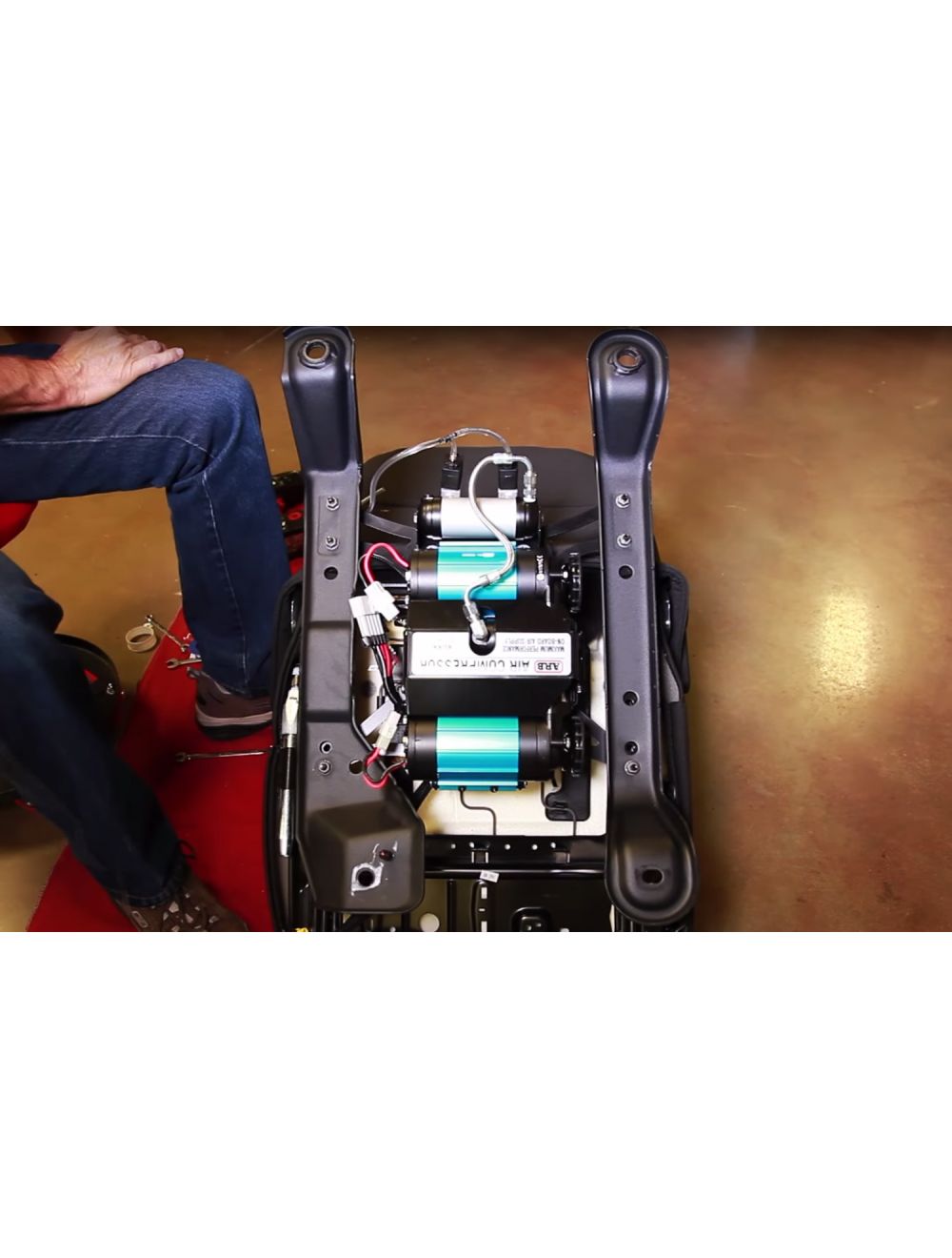 TeraFlex JK 4dr: ARB Air Compressor Under Seat Mount Kit