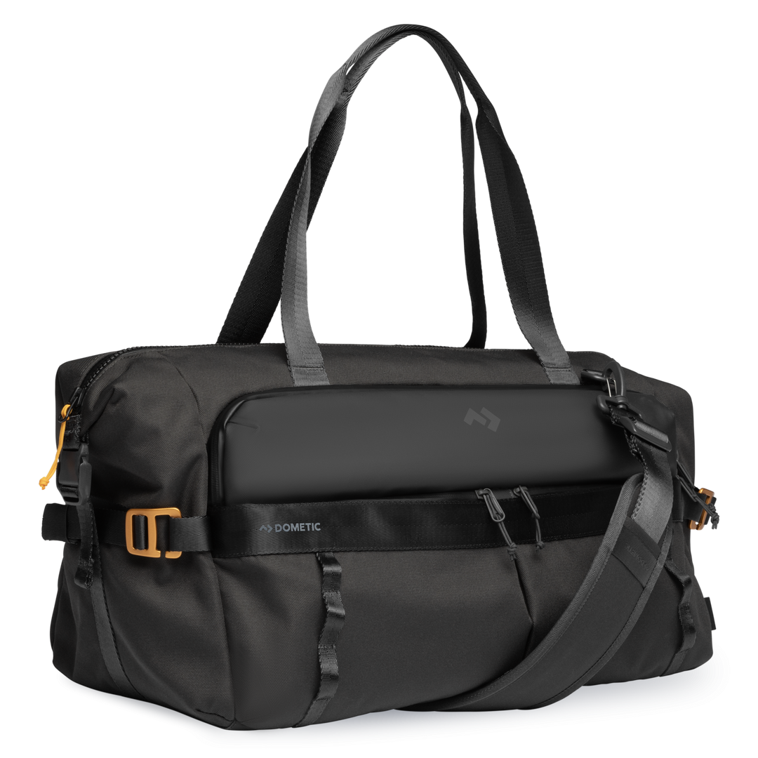 Dometic Unrestricted Duffel 25L side view with shoulder strap