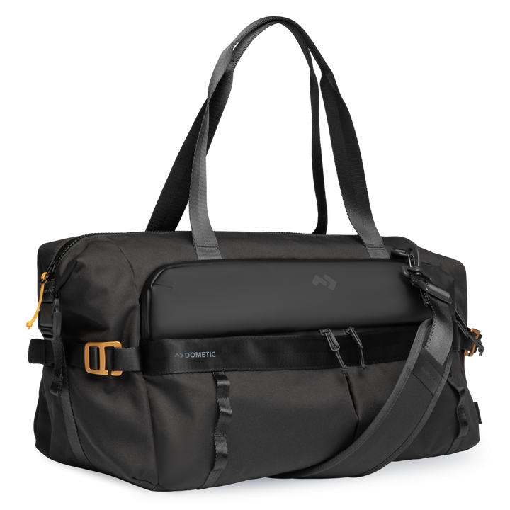 Dometic Unrestricted Duffel 25L side view with shoulder strap