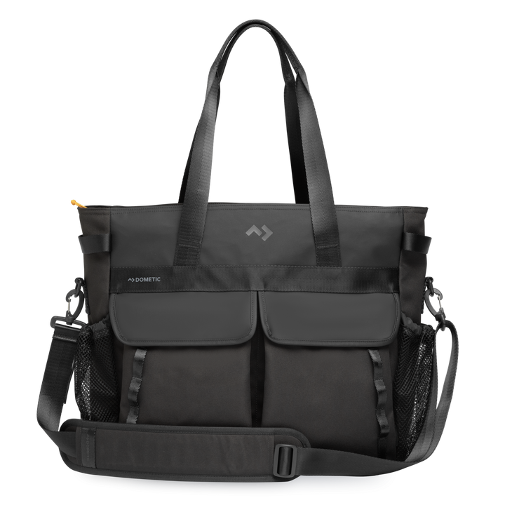 Dometic Unrestricted Tote XL side view with shoulder strap