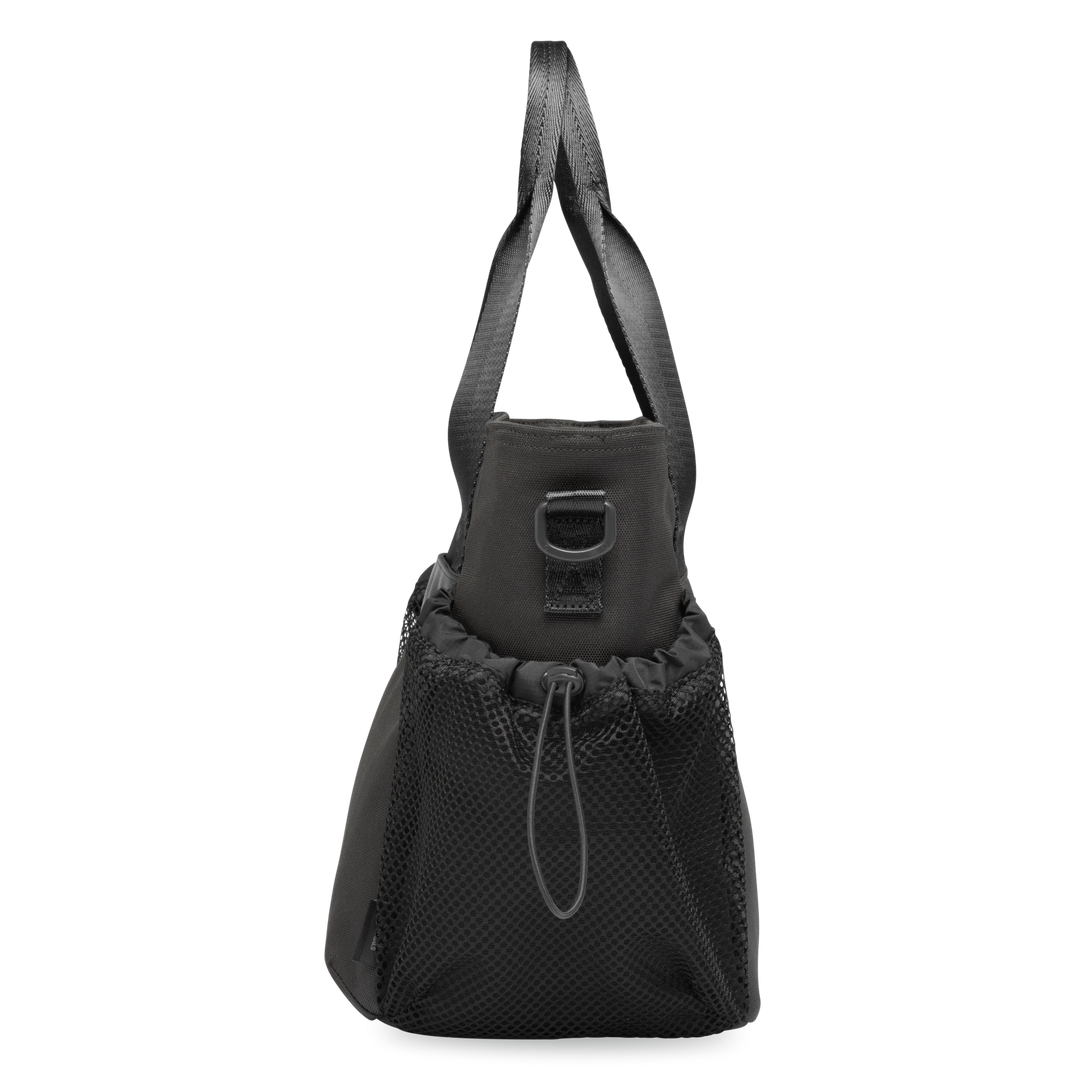 Dometic Unrestricted Tote 11L interior 23 can capacity