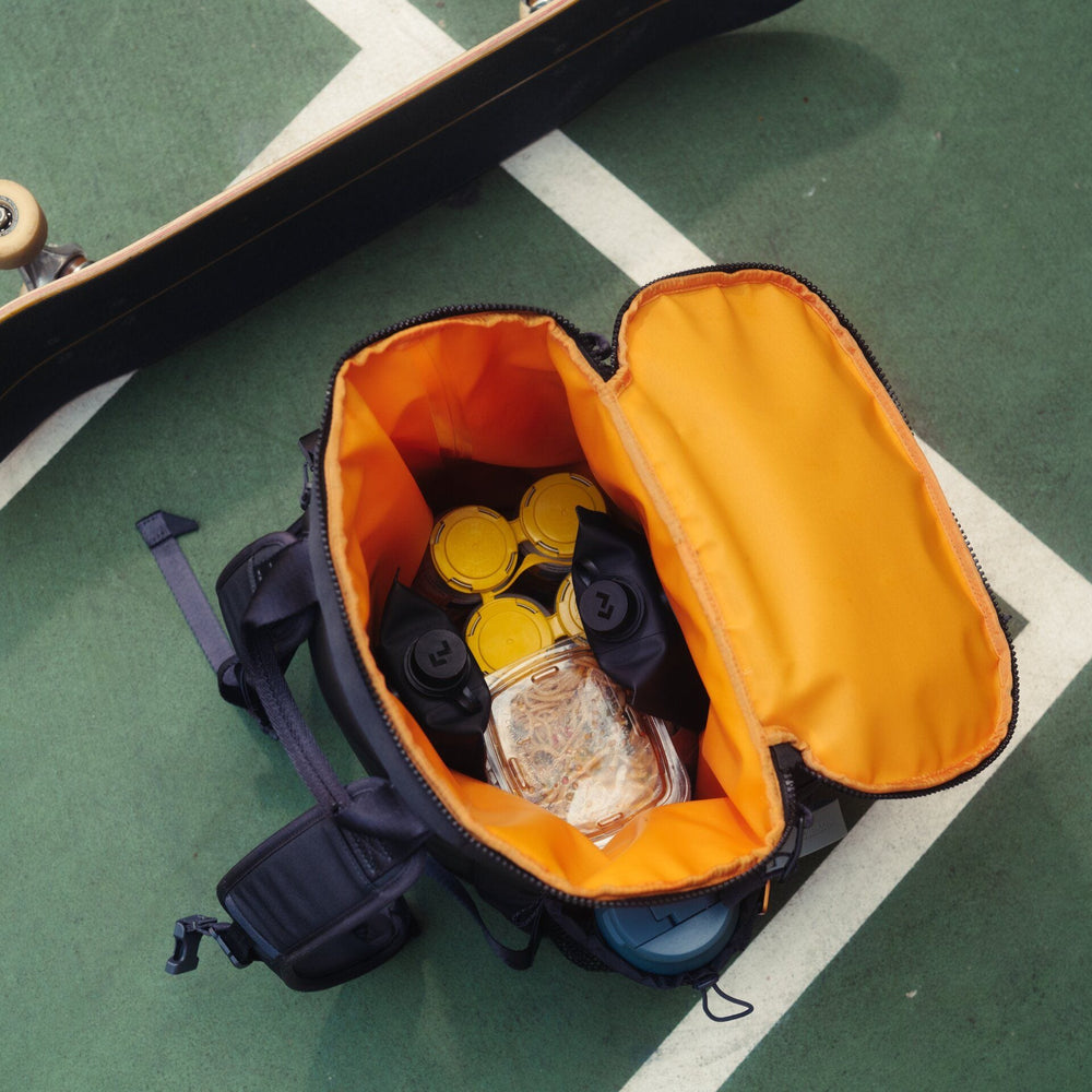 Dometic Connect Ice magnetic connection to Unrestricted cooler bag