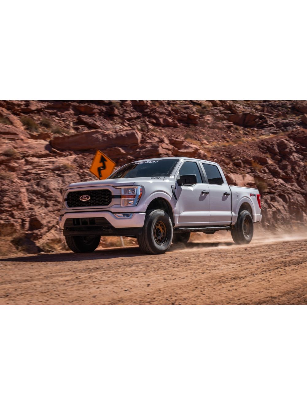Teraflex 2015+ Ford F-150: Falcon 2.25” Sport Tow/Haul Shock Leveling System