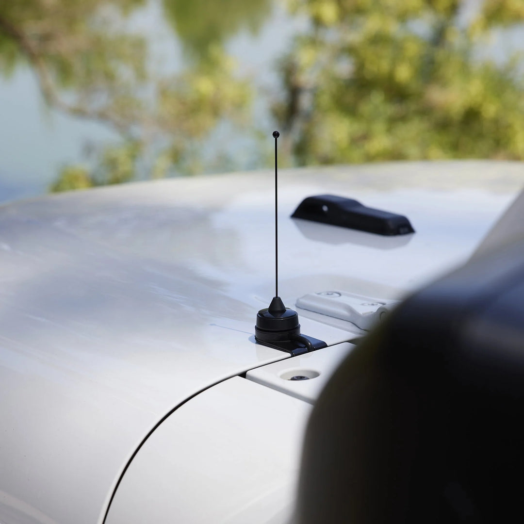 Midland MICROMOBILE® MXTA27 UNIVERSAL LIP MOUNT