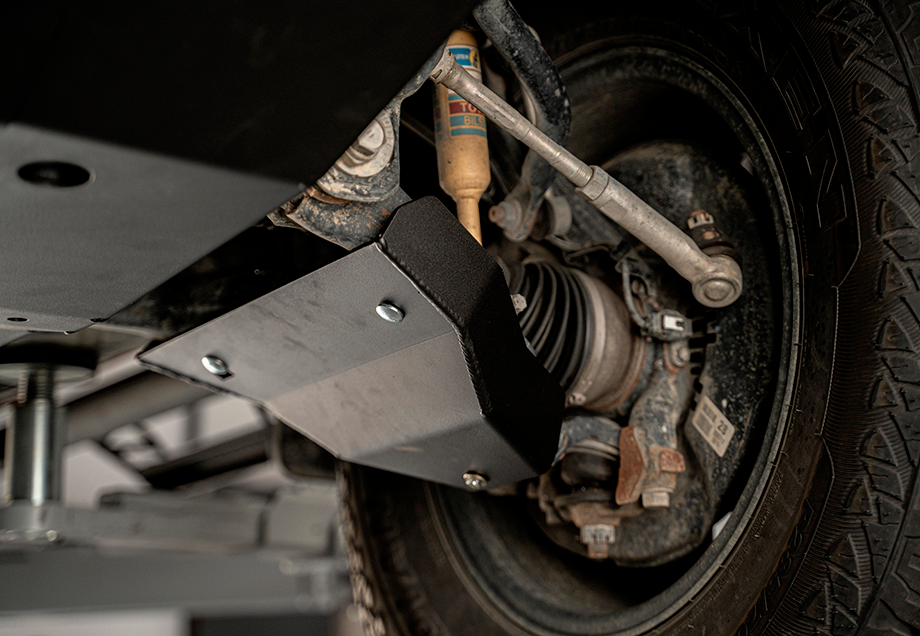 Lower Control Arm Skid Plate For 2007-2014 Toyota FJ Cruiser