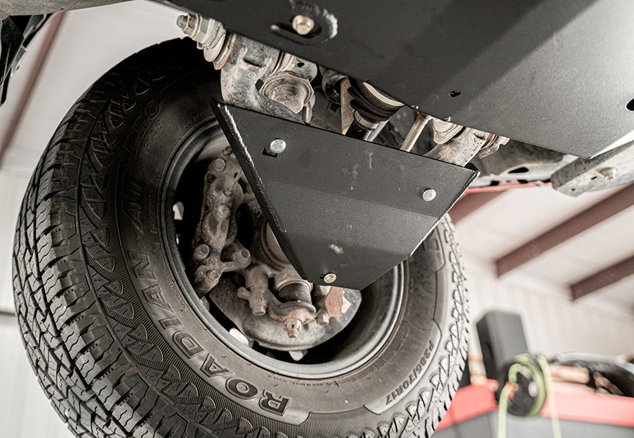 Lower Control Arm Skid Plate For 2010-2014 Toyota FJ Cruiser
