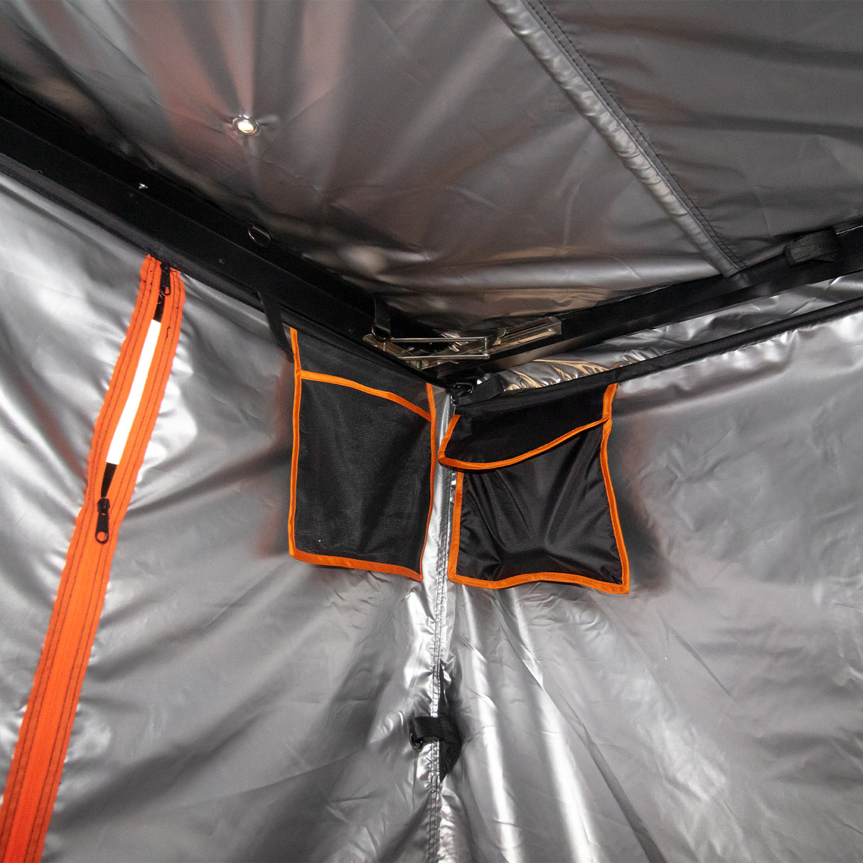 23ZERO KESTREL VEHICLE SHOWER TENT IN FULL-PRIVACY BLACK