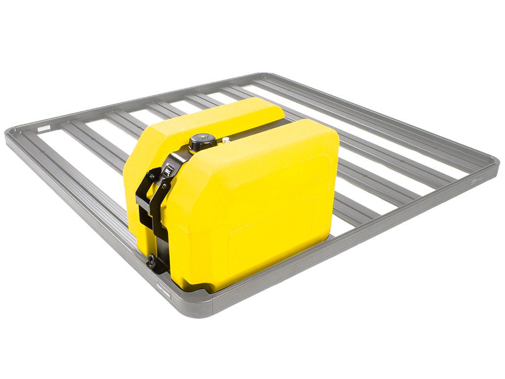 Yellow Water Tank With Mounting System / 42l