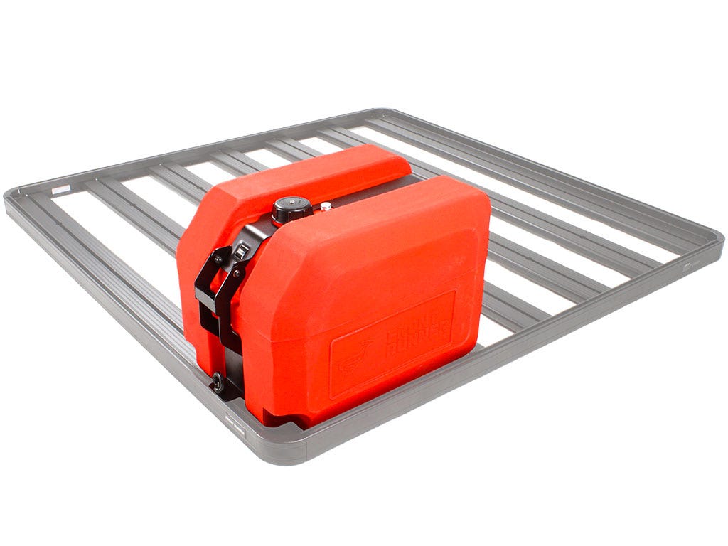 Red Water Tank With Mounting System / 42l